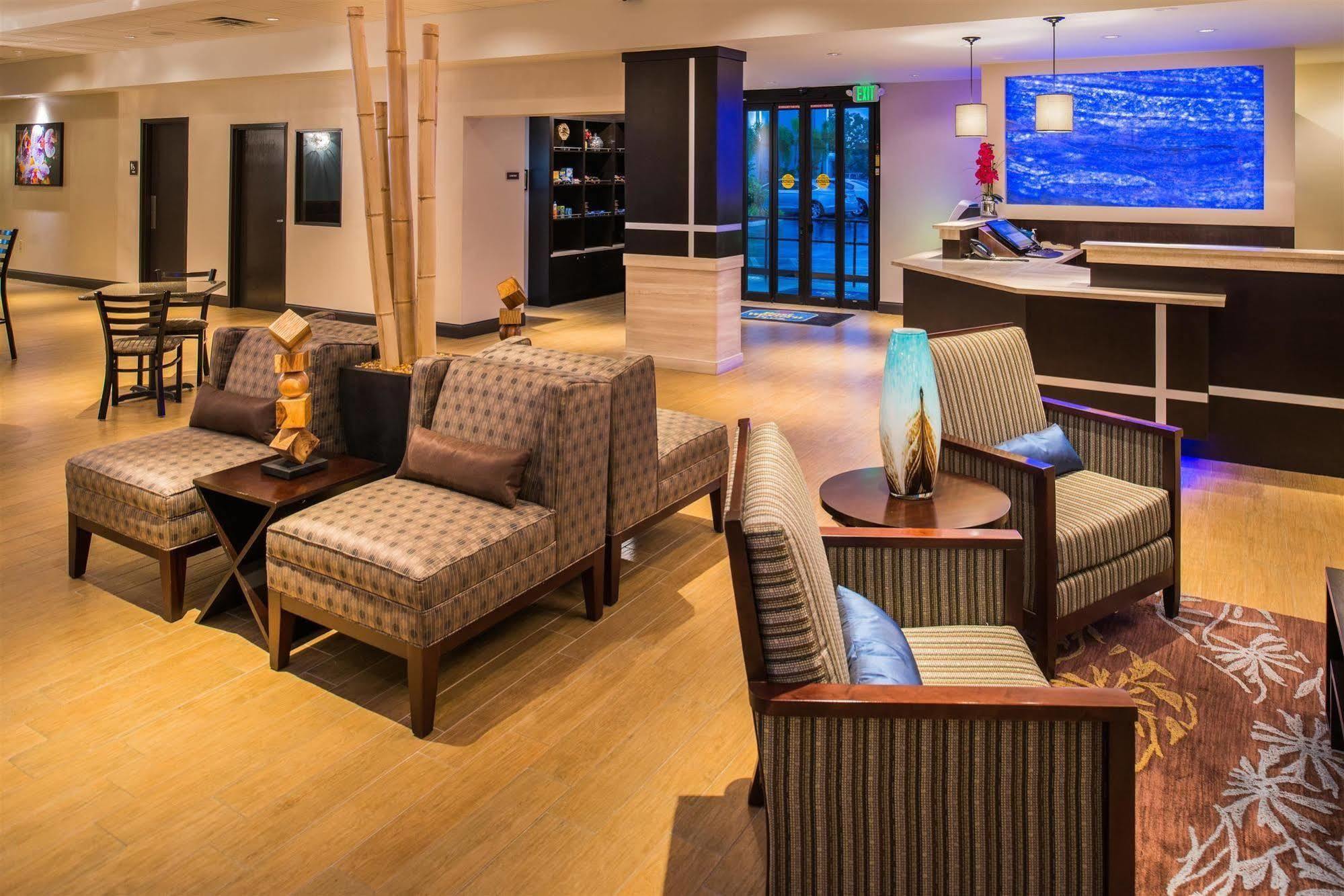 Best Western Plus Hollywood/Aventura Exterior photo